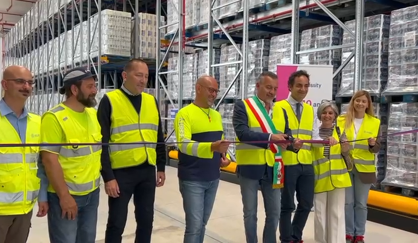 Essity, Fabiani all’inaugurazione del nuovo magazzino di Porcari (Lu)